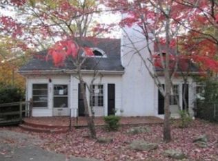 402 Overbrook Rd, Greenville, SC 29607