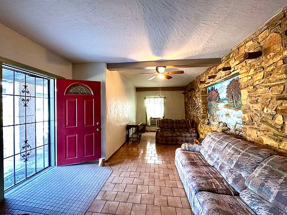 5th image of 104 Saint Peter St