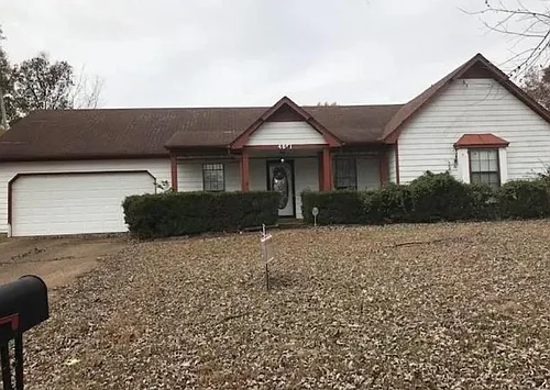4551 Pine Top Cir E Photo 1