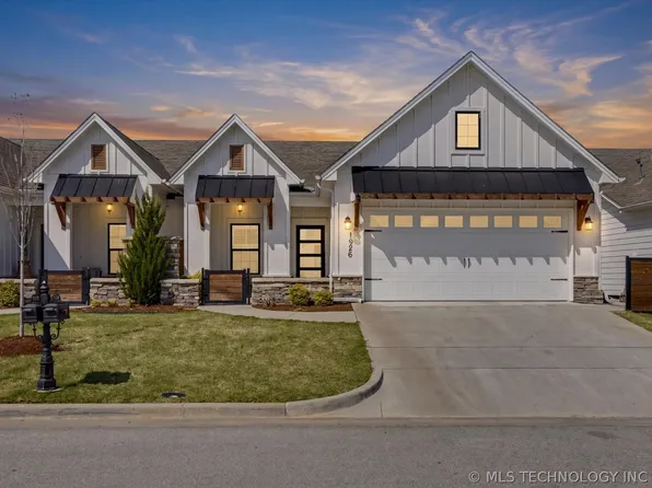 1926 W Imperial St, Broken Arrow, OK 74011