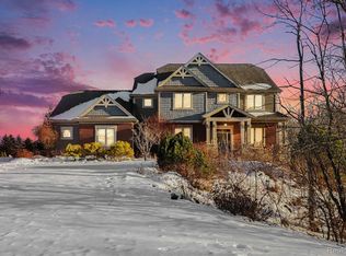 451 Oak Arbor Cir E, Rochester, MI 48306