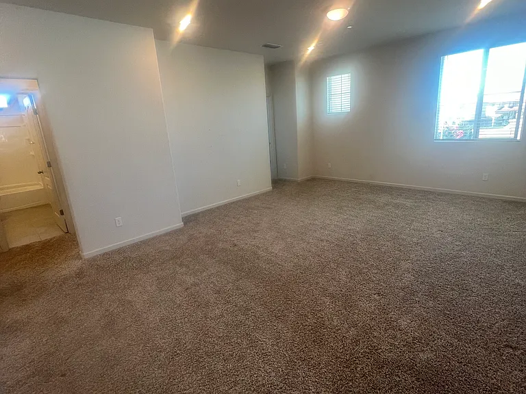 1878 Holland Ln — Photo 39