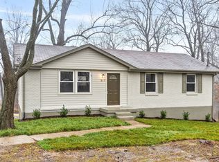 803 Pollard Rd, Clarksville, TN 37042