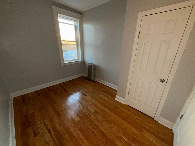 311 6th St #58E — Photo 9