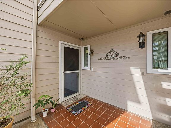 2nd image of 14911 Wunderlich Dr APT 1205