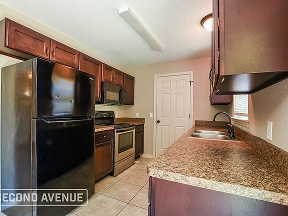 3rd image of 3253 SE 143rd Ln