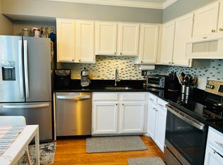 5729 Independence Cir, Alexandria, VA 22312