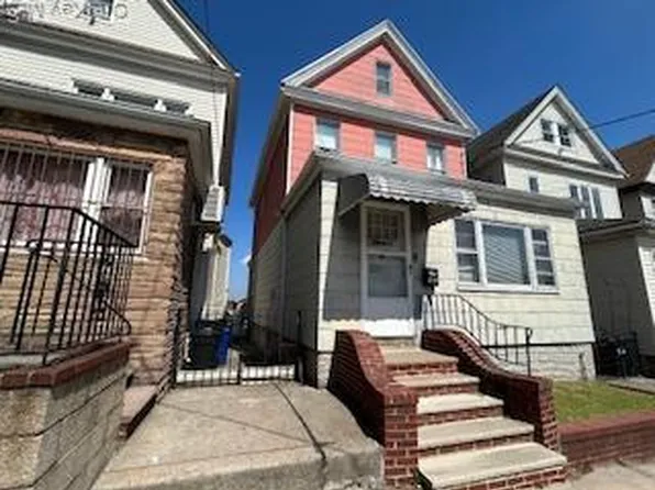 67-29 52 Road, Maspeth, NY 11378
