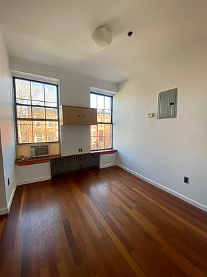 Rented by Hagstrom Management Inc | media 1