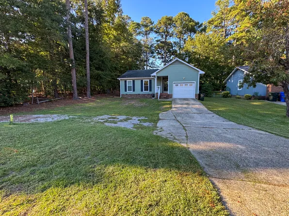 1401 Pamalee Dr, Fayetteville, NC 28303
