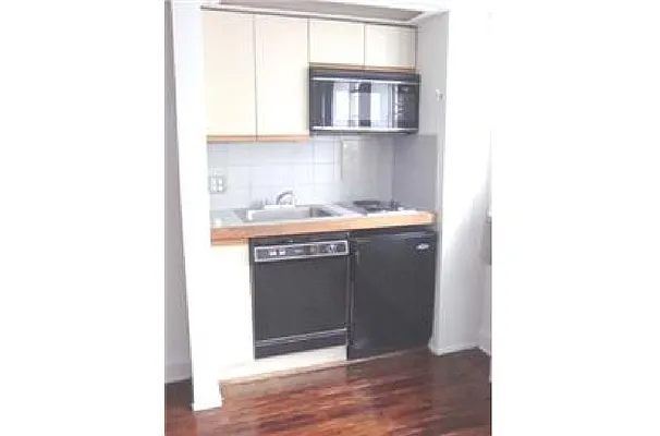 Rented by City Connections Realty | media 12