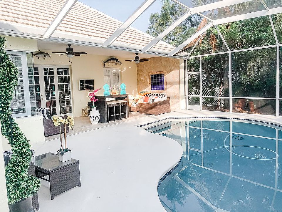2nd image of 2521 SW Nutcracker Way
