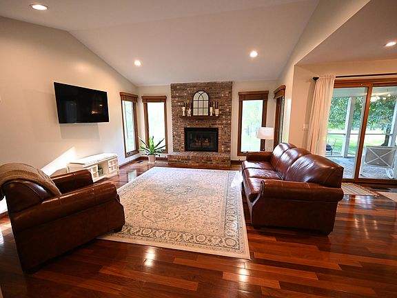 2nd image of 9782 Ponderosa Dr