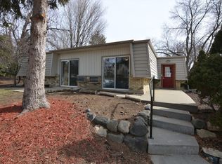 2502 Independence Ln #101, Madison, WI 53704