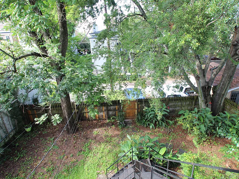 210 E Duffy St #B — Photo 10