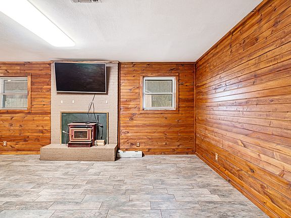 4th image of 970 Mansfield Rd