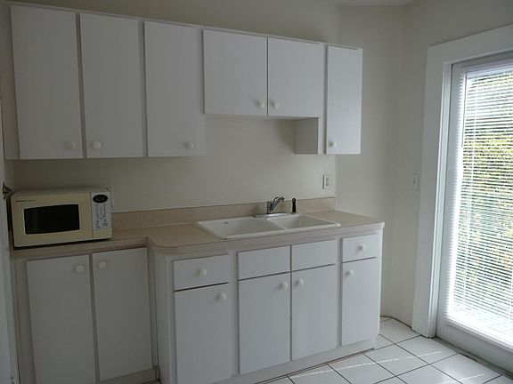 2nd image of 1907 W Dekle Ave APT 2 & 7