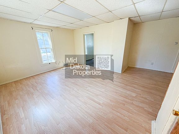 3rd image of 219 N Montana St