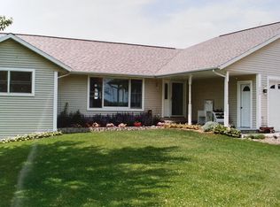704 N First St, Pearl City, IL