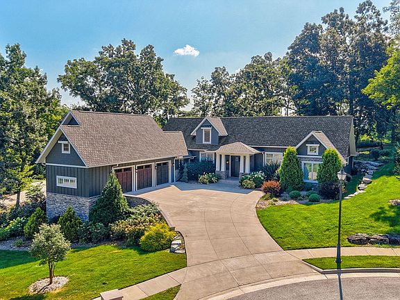 3rd image of 2840 S Morningway Drive