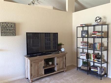 4th image of 6607 Madeira Ave
