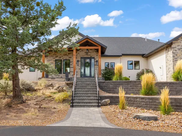 62825 Montara Dr, Bend, OR 97701