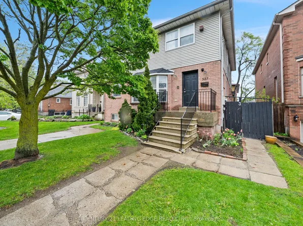 527 Glengarry Ave, Toronto, ON M5M 1G2
