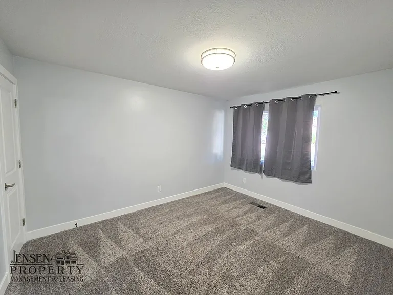1151 W Wesley Powell Dr — Photo 10