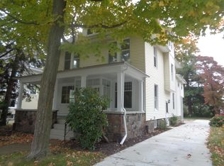 16 Robinson St, North East, PA