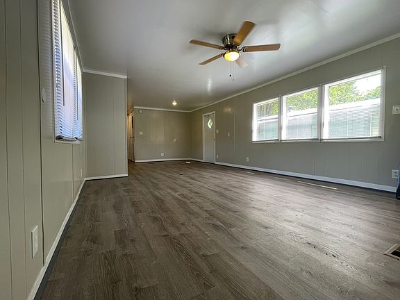 4th image of 5319 Eastwood Cir