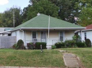 313 W State St, Charleston, IL 61920