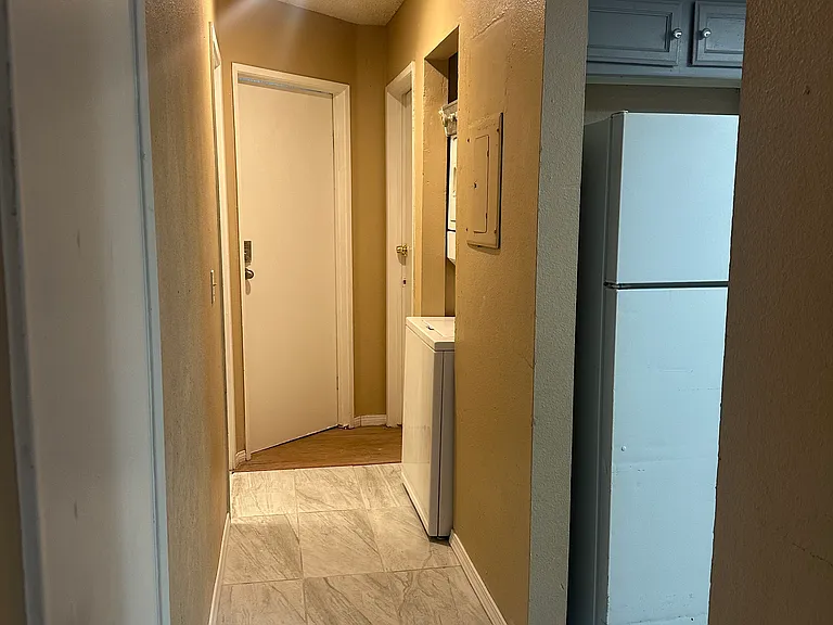 1025 N Tippecanoe Ave #201 — Photo 12