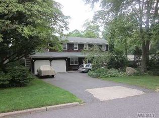 22 Woodland Rd, Miller Place, NY 11764