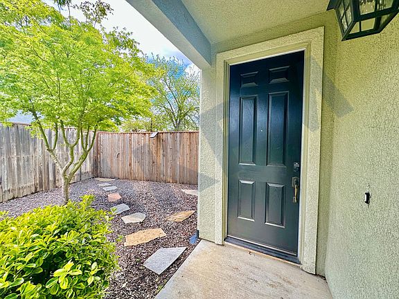 5th image of 8157 Shay Cir
