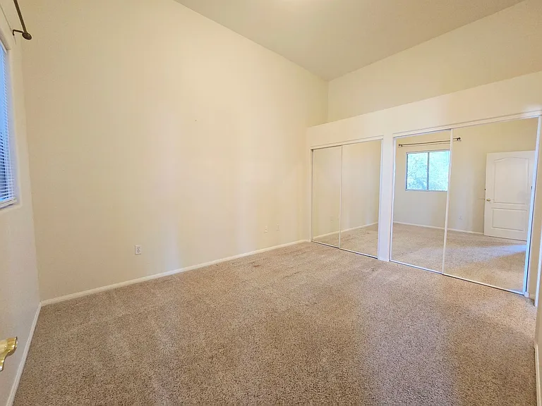 700 Carnegie St #222 — Photo 12