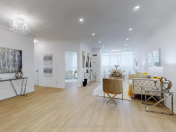 32 Clarissa Dr W #Penthouse 27, Richmond Hill, ON L4C 9R7