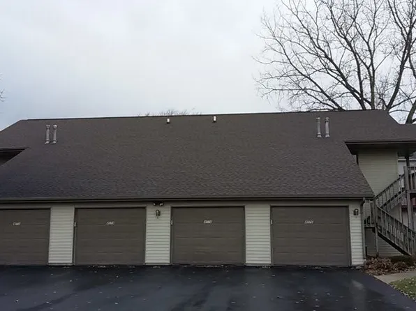 4076 Renn Hart Hills Rd, Loves Park, IL 61111