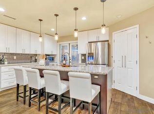 9709 Hinsdale St, Santee, CA 92071