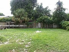 2126 Arthur St — Photo 13