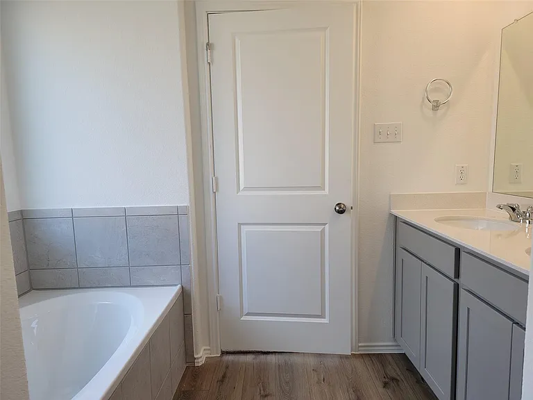 602 Arnage Dr — Photo 19