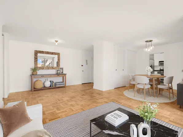 15 West 72nd Street image 2 of 8