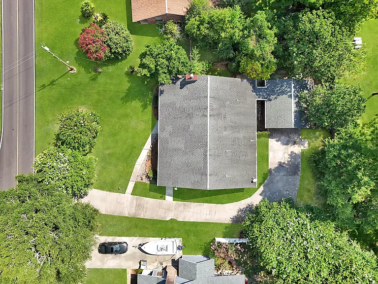 726 W Lakeshore Dr — Photo 19