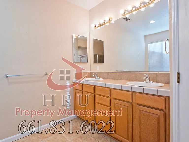 10907 Delicato Ct — Photo 15