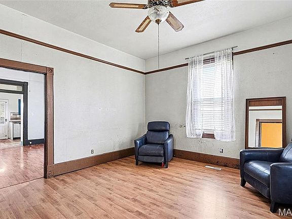 5th image of 403 State St