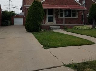 7025 Manor St, Dearborn, MI 48126