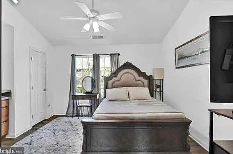 8515 Towne Manor Ct — Photo 12