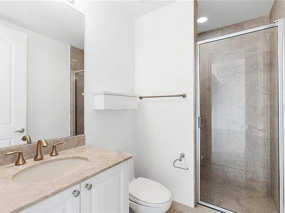 5th image of 701 S Olive Ave APT 1616