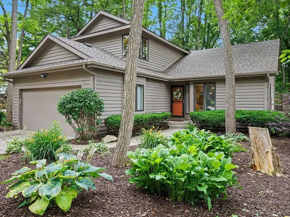17991 Sable Ridge Dr, South Bend, IN 46635