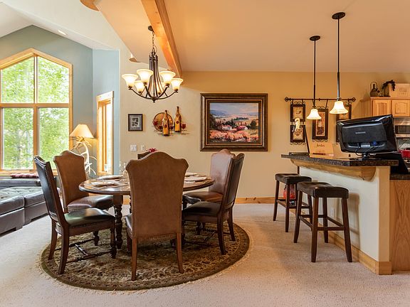 5th image of 714 Cranmer Ave #21