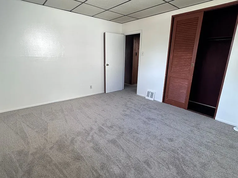 122 E Roosevelt Ave — Photo 18